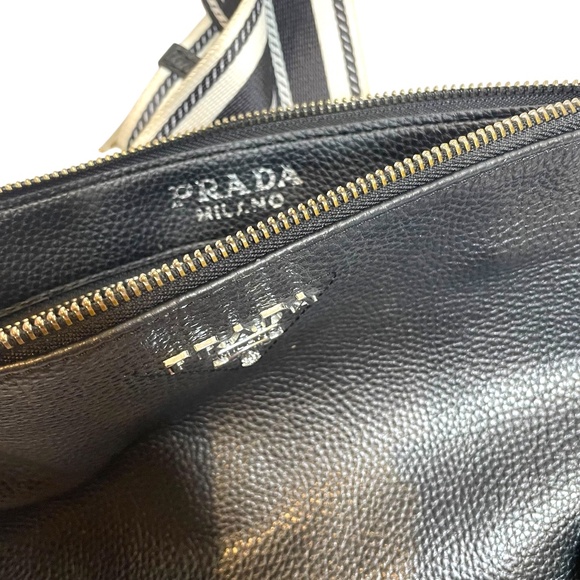 Black pebble Leather Cross body Purse - Picture 3 of 12